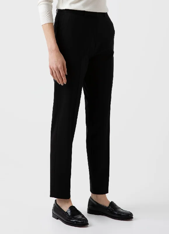 Women's Activewear Apparel Women's Tapered Trouser in Black