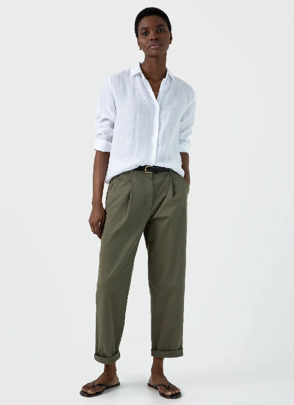 Modern Women's Attire Women's Pleated Chino in Pale Khaki