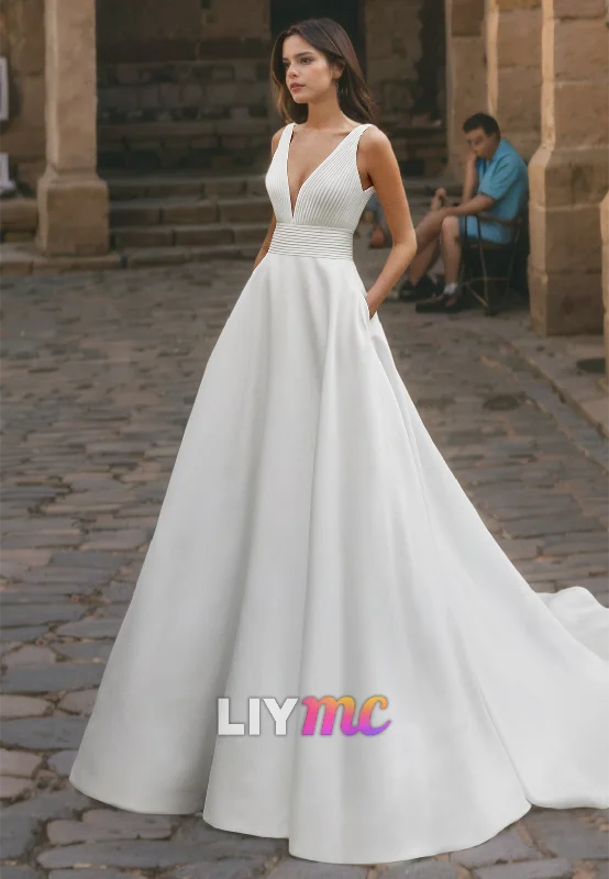 Stylish Women's Attire V-Neck Sleeveless Pleated A-Line Satin Wedding Dress