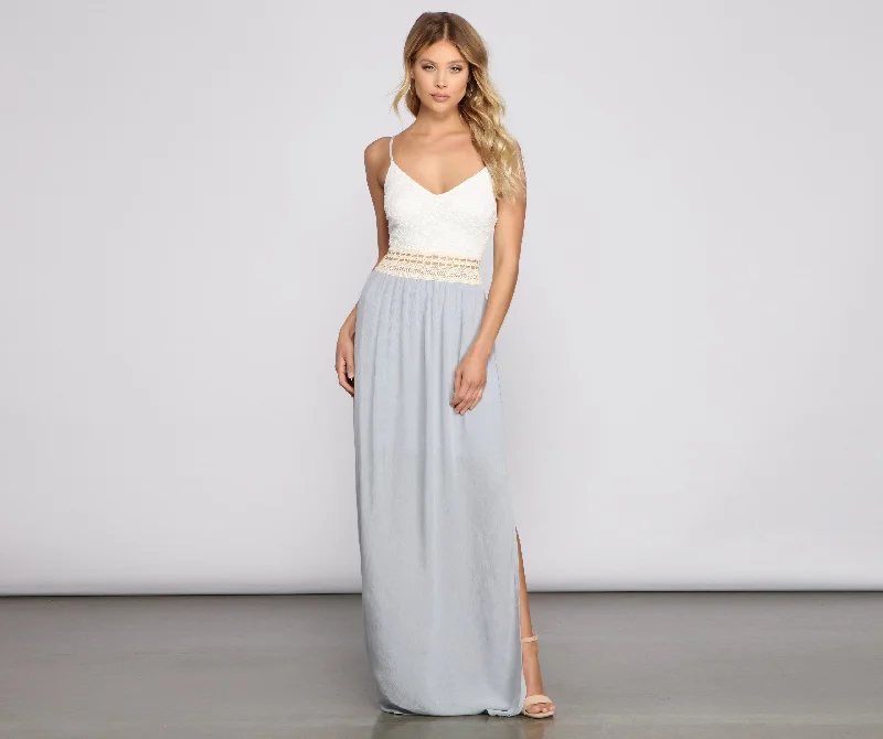 Women's Clothing For Outdoor Events Effortlessly Stunning Crochet Charming Waist Maxi Dress