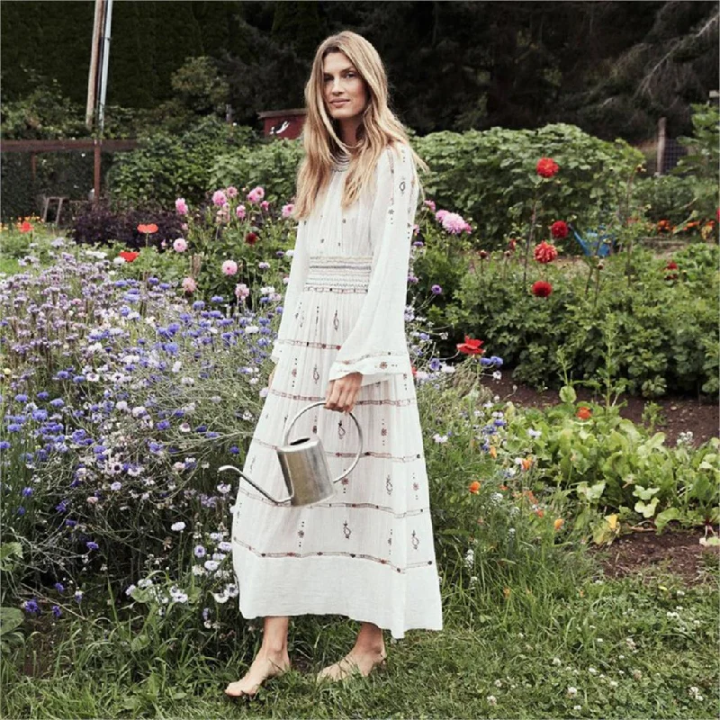 Tailored Clothing For Women Boho Embroidered Maxi Summer Dress For Women , Bohemian Retro White Dress