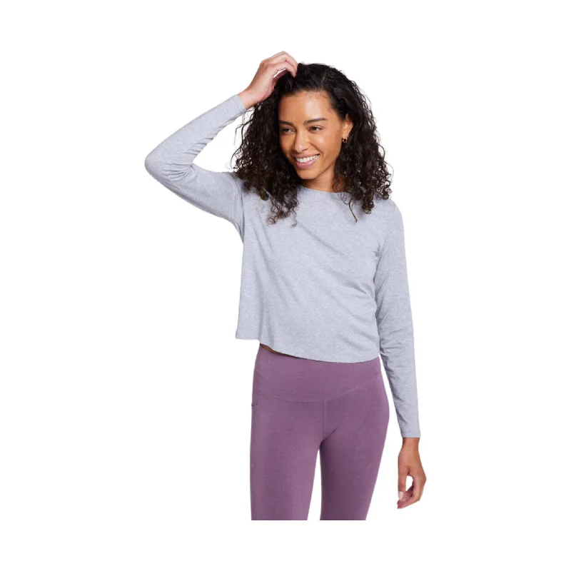 Chic Wardrobe Tasc Women's ALLways Long Sleeve T Shirt - Perfect Gray Heather - ONLINE STORE CREDIT/EXCHANGE ONLY Chic Wardrobe Tasc Women's ALLways Long Sleeve T Shirt - Perfect Gray Heather - ONLINE STORE CREDIT/EXCHANGE ONLY