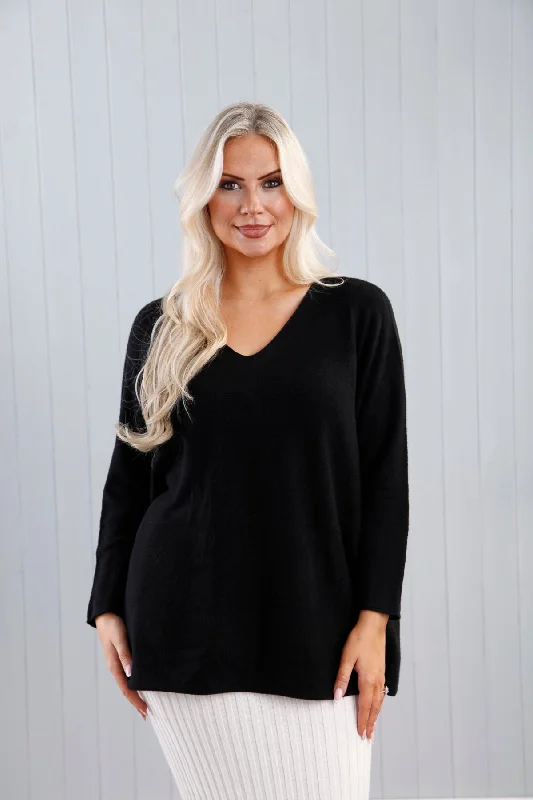 Laid-Back Fashion Offers Joanna Jumper Black